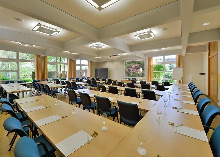فندق Tagungszentrum Schmerlenbach