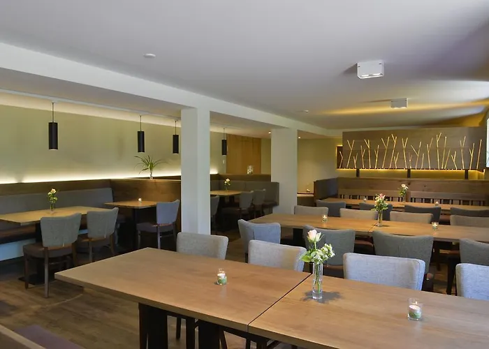 فندق Tagungszentrum Schmerlenbach 3*