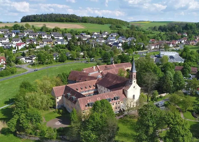 فندق Tagungszentrum Schmerlenbach Hösbach