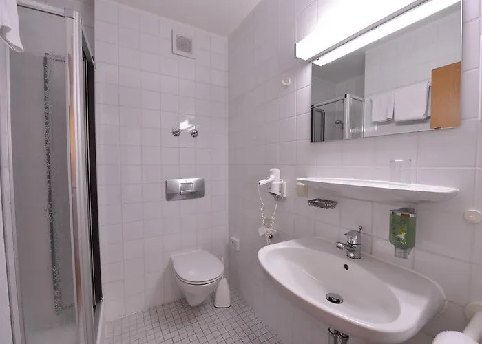 Tagungszentrum Schmerlenbach 3* ヘースバッハ